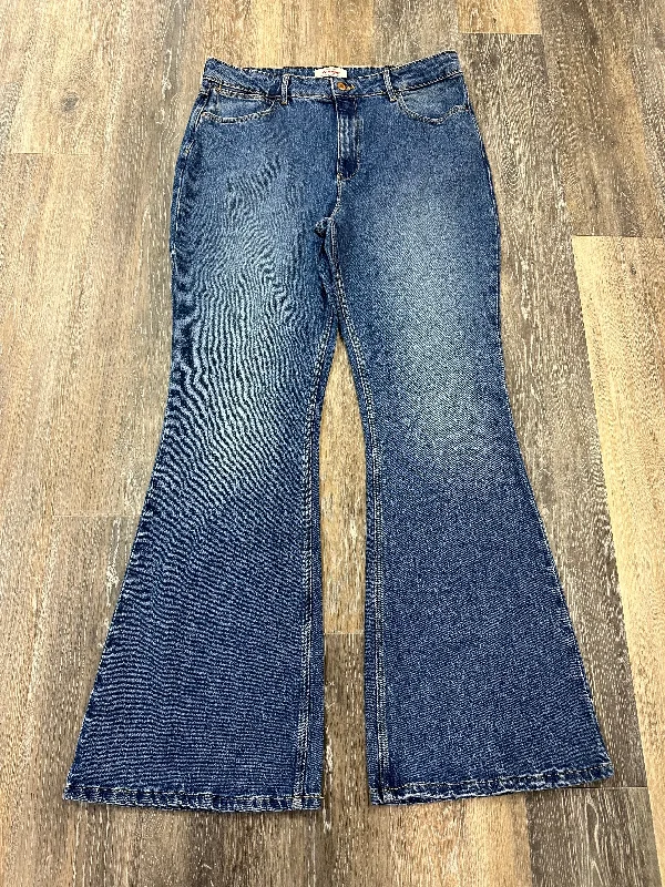 Jeans Flared By Wrangler In Blue Denim, Size: 16