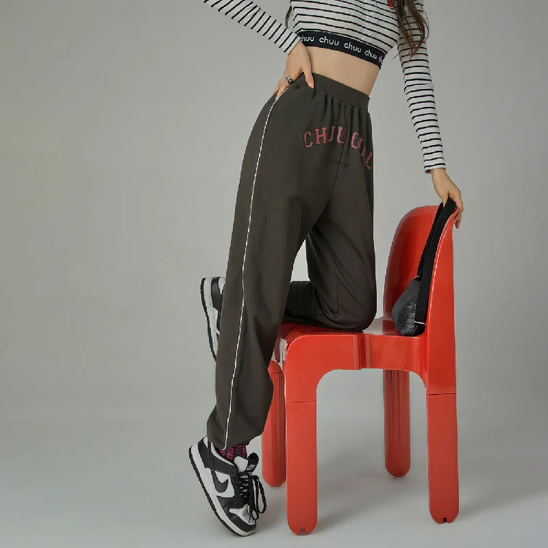 Chuu Girl Jogger Pants